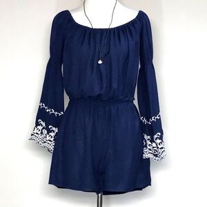 Romeo + Juliet Couture Beach Women’s Navy Blue Shorts Romper Size Small